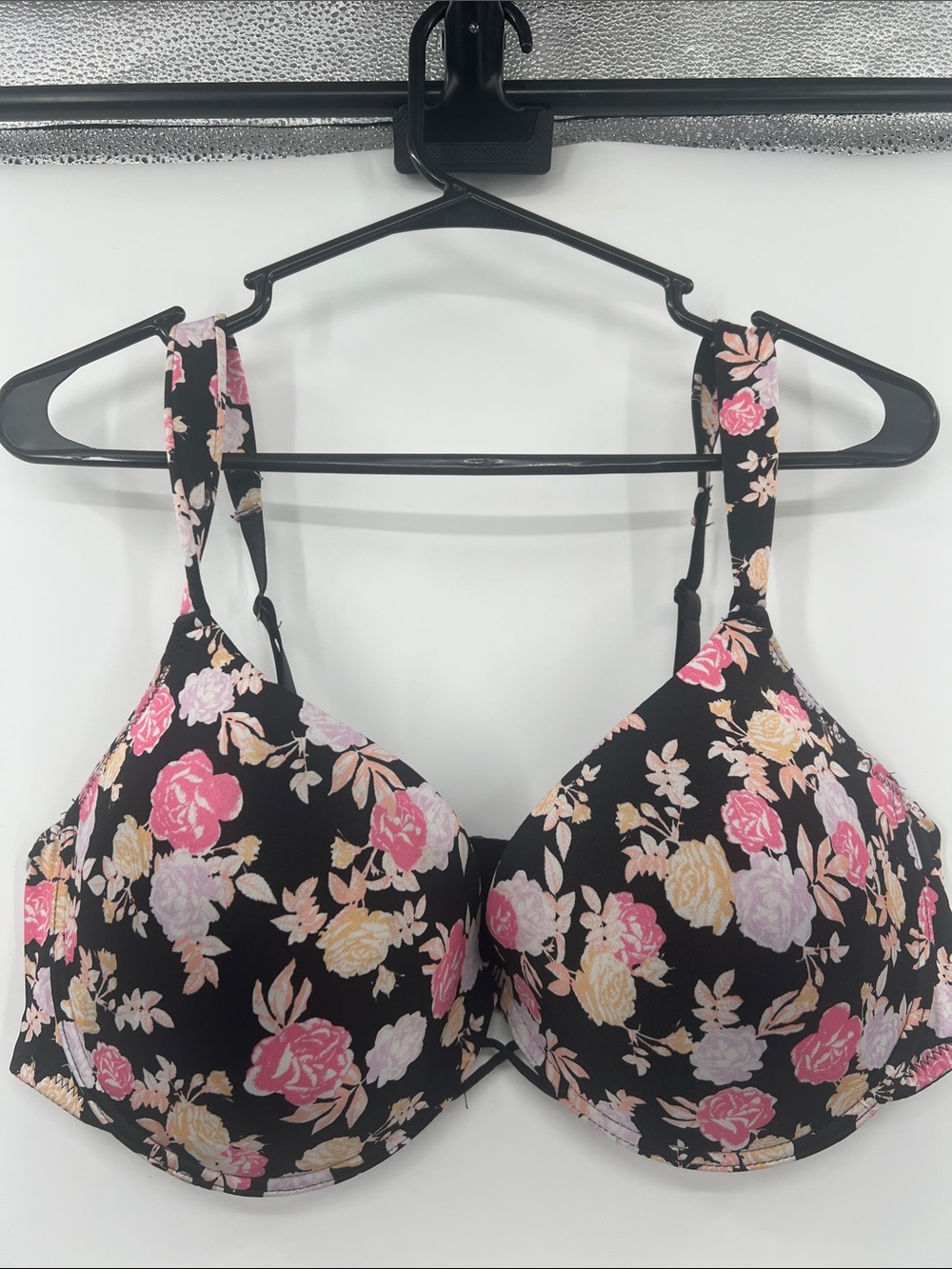 42D  XOXO  bra   NWOT